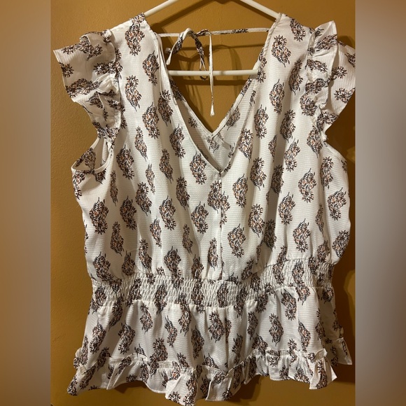 V-neck printed blouse - Picture 2 of 4